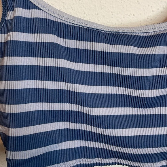 Aerie Scoop Striped Swimsuit Top Size M - Picture 2 of 6